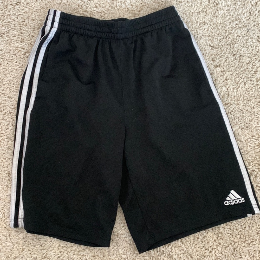 * Adidas | shorts ☀️